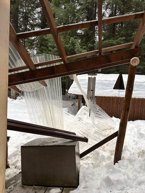 Oops. Really inaccessible front porch. The porch, not just its roof, collapsed yesterday. Oops. Really inaccessible front porch. The porch, not just its roof, collapsed yesterday.